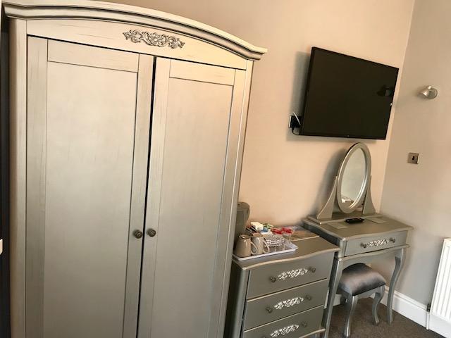 Bromwell Court Bed & Breakfast